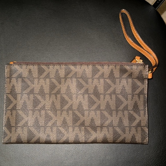 Michael Kors Wristlet Size OS Color Brown Cognac Gold - Picture 5 of 10